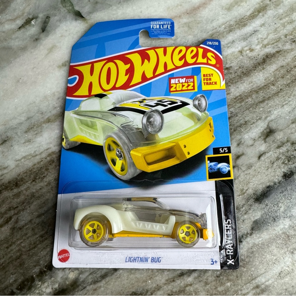 Lightnin’ Bug - HOT WHEELS - 2022